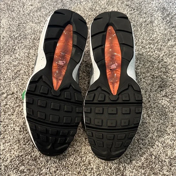 Nike Air Max Black with Orange Highlights - Picture 3 of 4